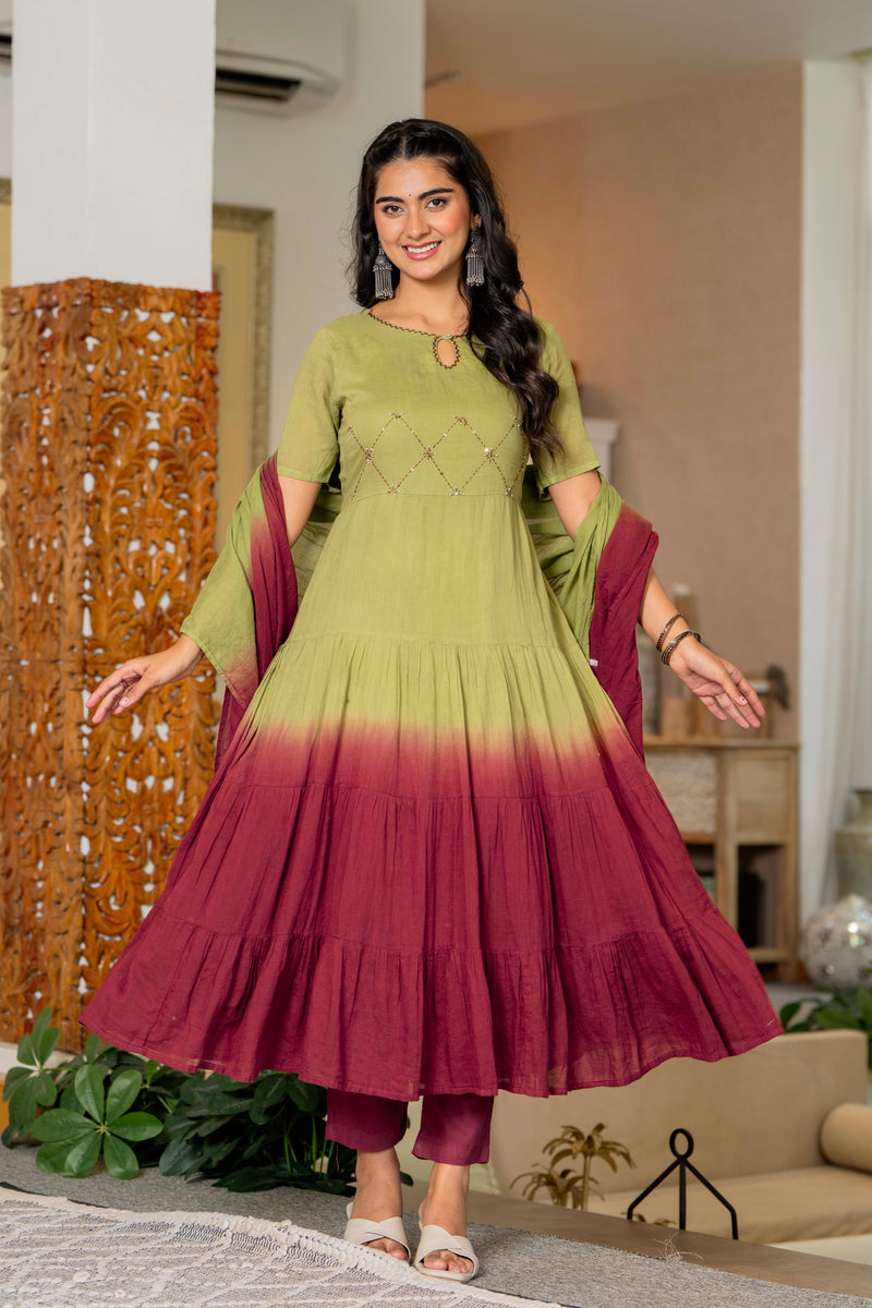 Women Tie& dye Mulcotton Anarkali Shape Kurta, Pant With Dupatta