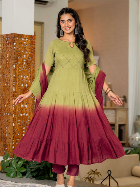 Women Tie& dye Mulcotton Anarkali Shape Kurta, Pant With Dupatta