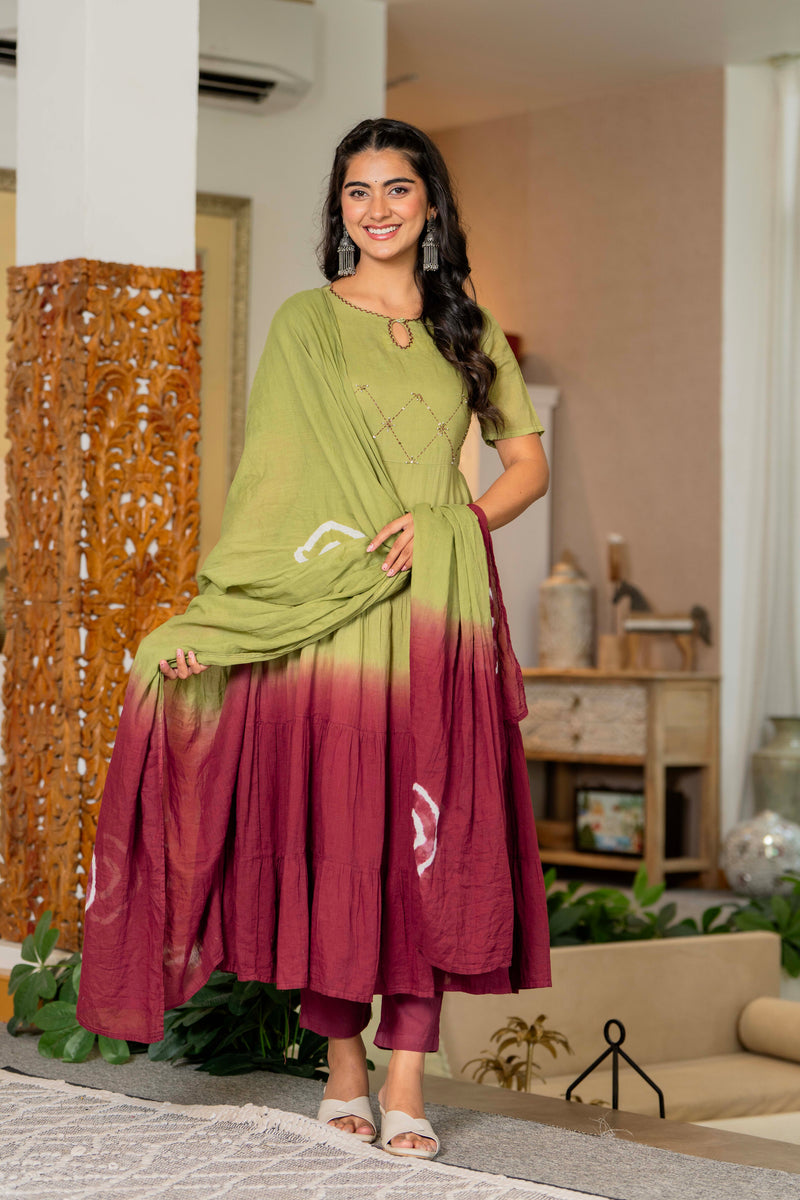 Women Tie& dye Mulcotton Anarkali Shape Kurta, Pant With Dupatta