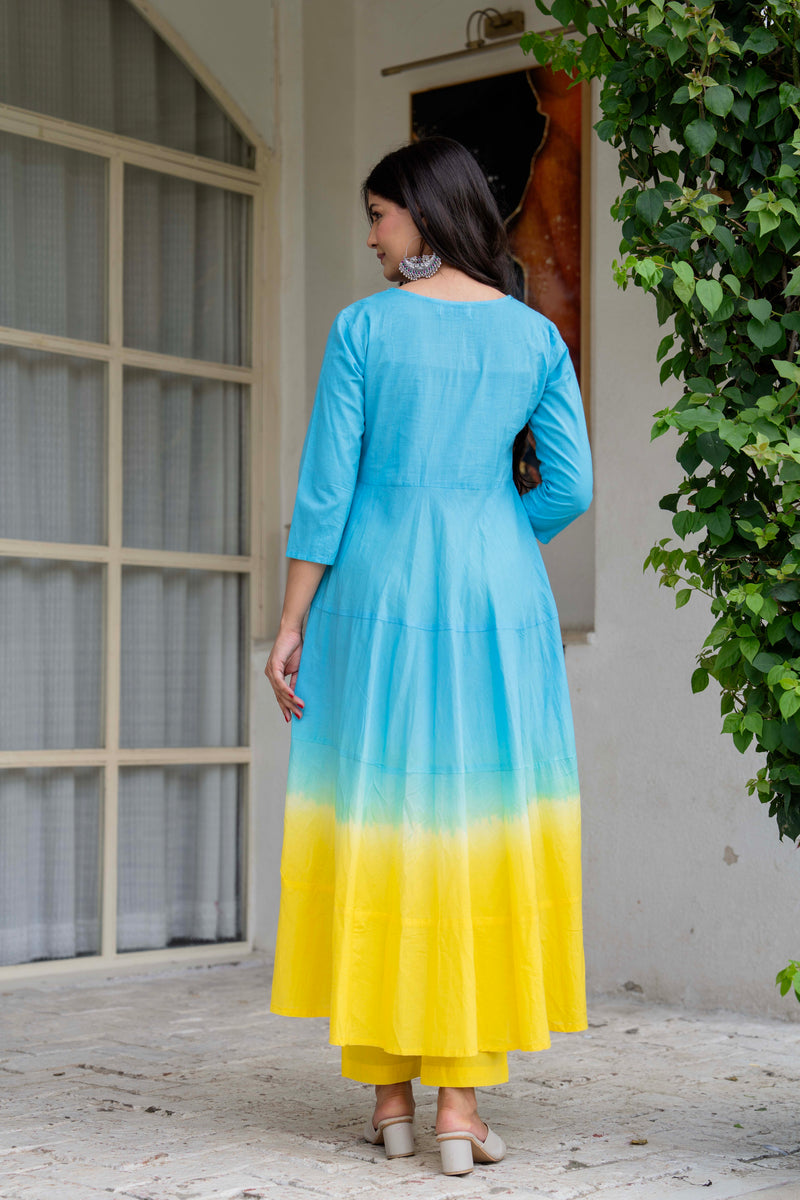 Women Tie& dye Cotton Anarkali Shape Kurta, Pant With Dupatta