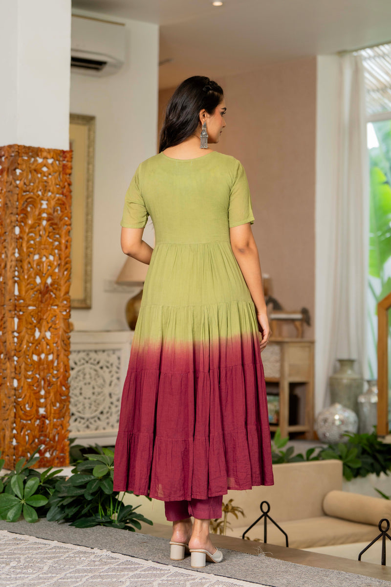 Women Tie& dye Mulcotton Anarkali Shape Kurta, Pant With Dupatta