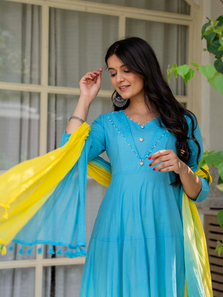 Women Tie& dye Cotton Anarkali Shape Kurta, Pant With Dupatta