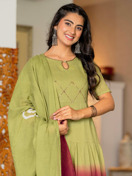 Women Tie& dye Mulcotton Anarkali Shape Kurta, Pant With Dupatta