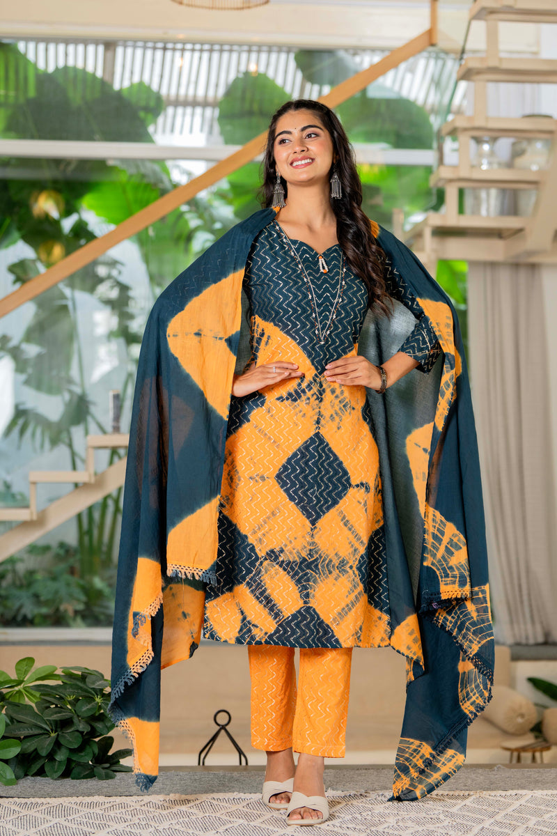 Women Tie& Dye Cotton Lapet Straight Shape Kurta , Pant With Dupatta