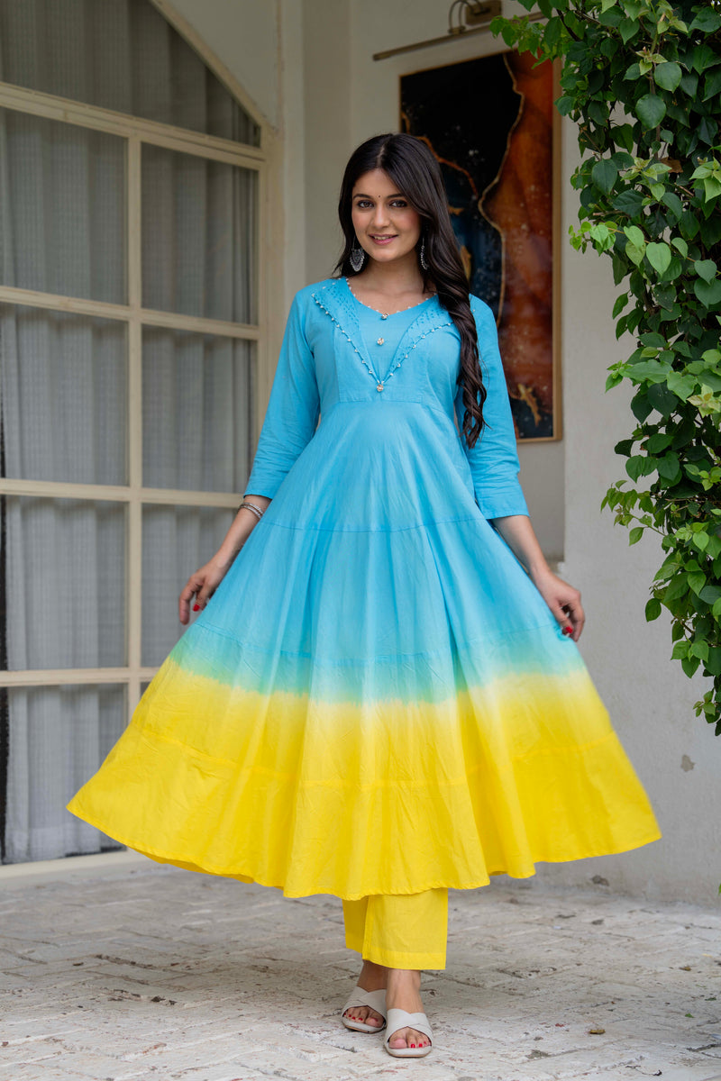 Women Tie& dye Cotton Anarkali Shape Kurta, Pant With Dupatta
