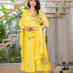 Mulcotton Hand Painted Kali Kurta Pant & Dupatta