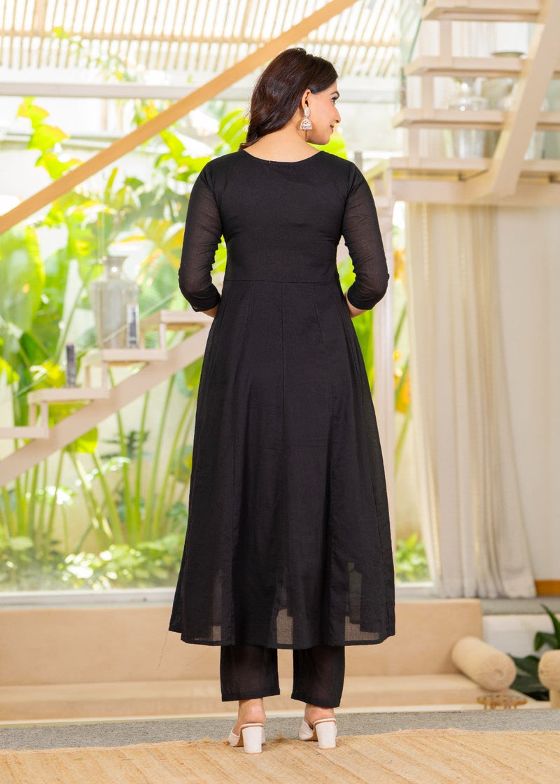 Mulcotton Hand Painted Kali Kurta Pant & Dupatta