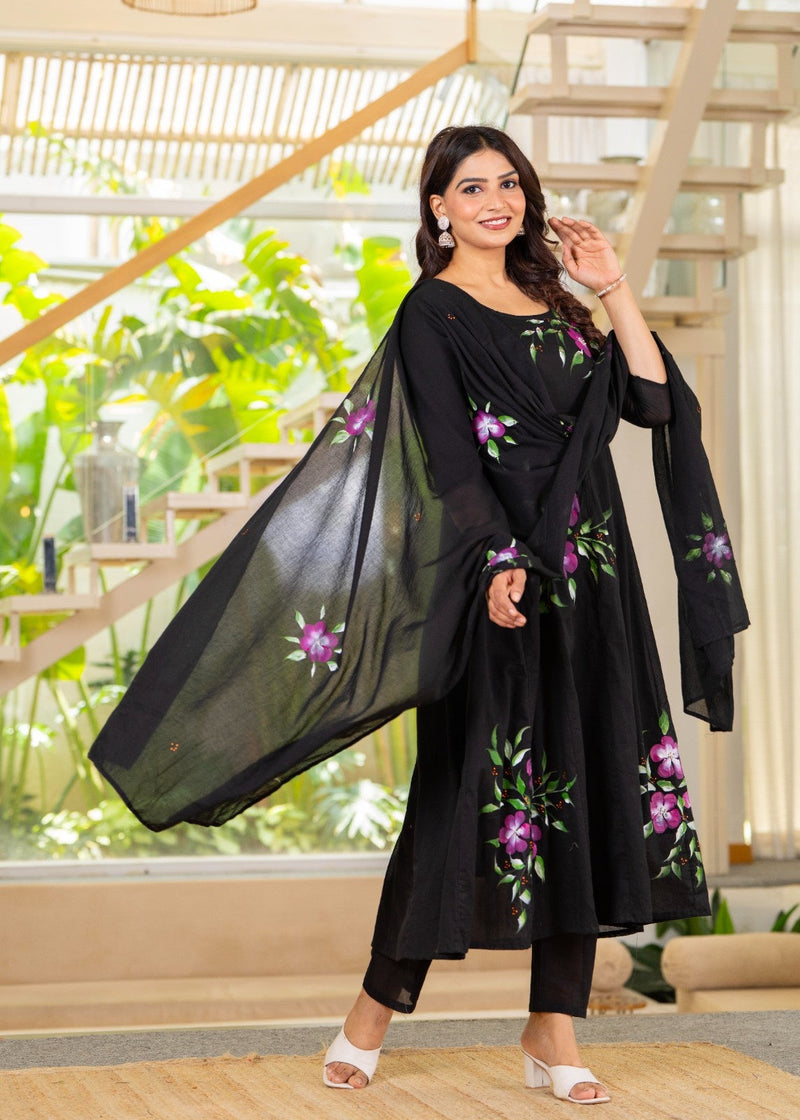 Mulcotton Hand Painted Kali Kurta Pant & Dupatta