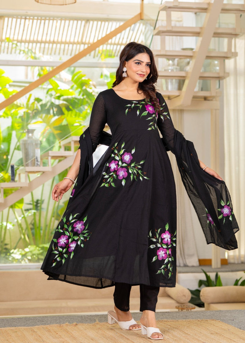 Mulcotton Hand Painted Kali Kurta Pant & Dupatta