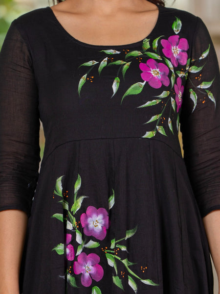 Mulcotton Hand Painted Kali Kurta Pant & Dupatta