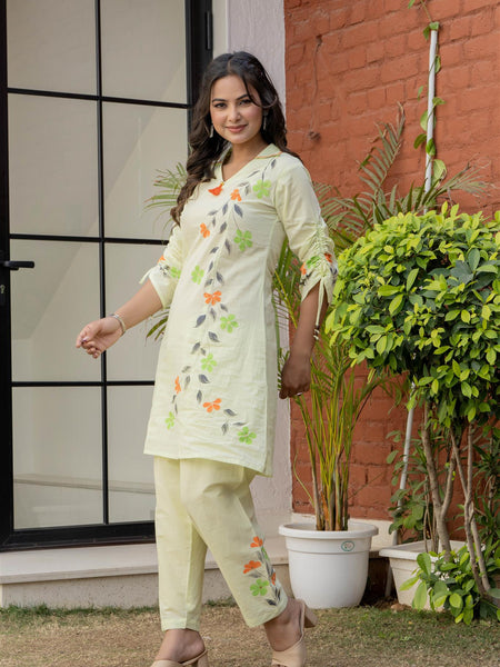 Woman Cotton V-Neck with Collor Hand Brush Painted Cord Set
