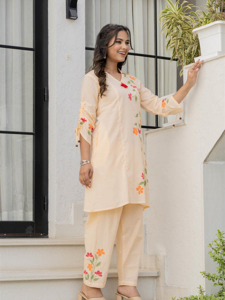 Woman Cotton V-Neck Embroidery Cord Set