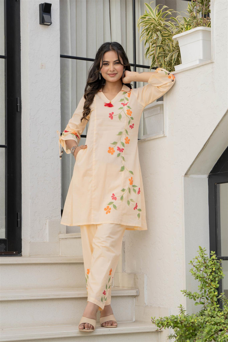Woman Cotton V-Neck Embroidery Cord Set