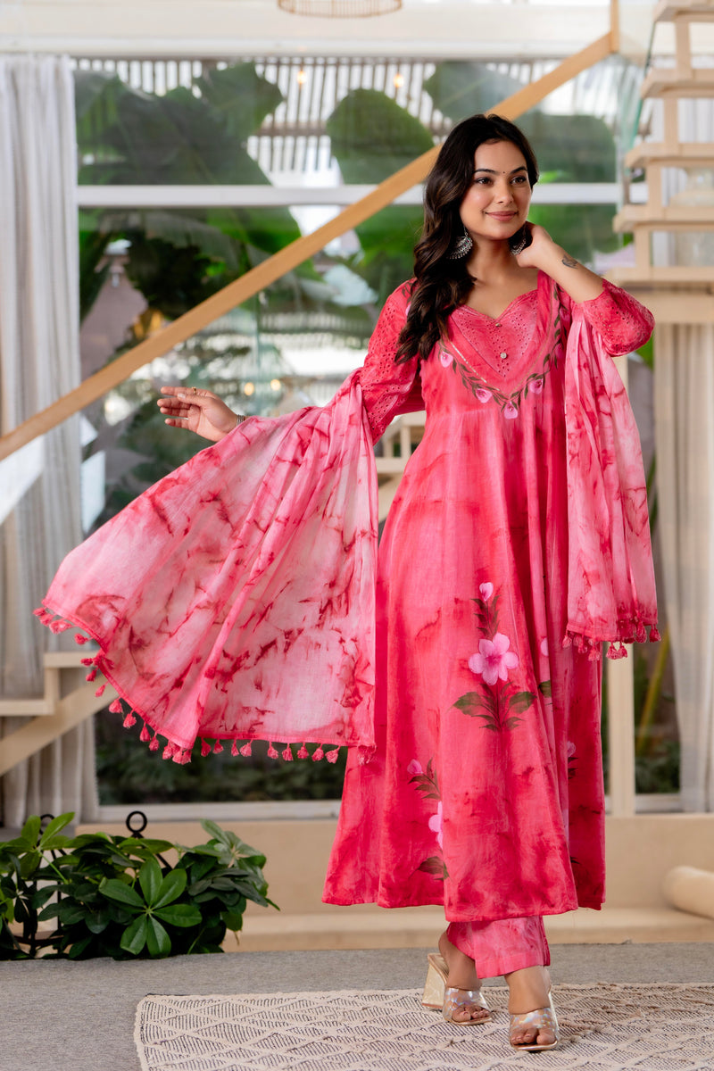 Women Rubyred Tie&Dye Anarkali shape, kurta, pant & Duptta