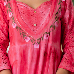 Women Rubyred Tie&Dye Anarkali shape, kurta, pant & Duptta