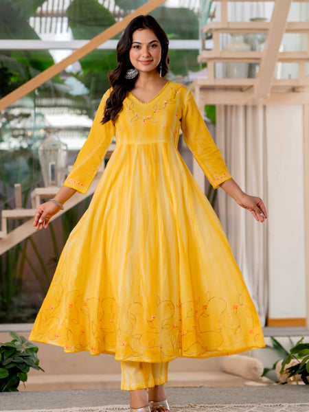 Women Yellow Tie&Dye and Manual embroidery Anarkali shape, kurta, pant & Duptta