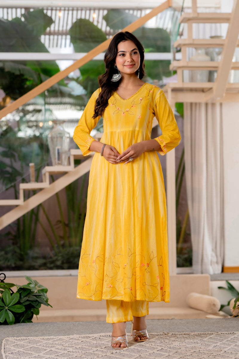 Women Yellow Tie&Dye and Manual embroidery Anarkali shape, kurta, pant & Duptta