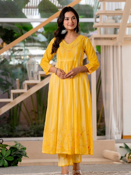 Women Yellow Tie&Dye and Manual embroidery Anarkali shape, kurta, pant & Duptta