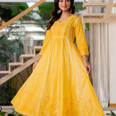 Women Yellow Tie&Dye and Manual embroidery Anarkali shape, kurta, pant & Duptta