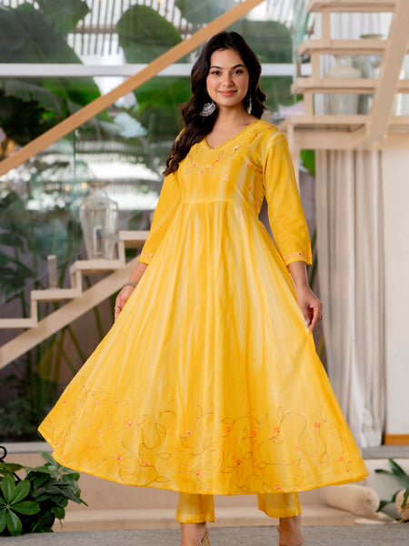 Women Yellow Tie&Dye and Manual embroidery Anarkali shape, kurta, pant & Duptta
