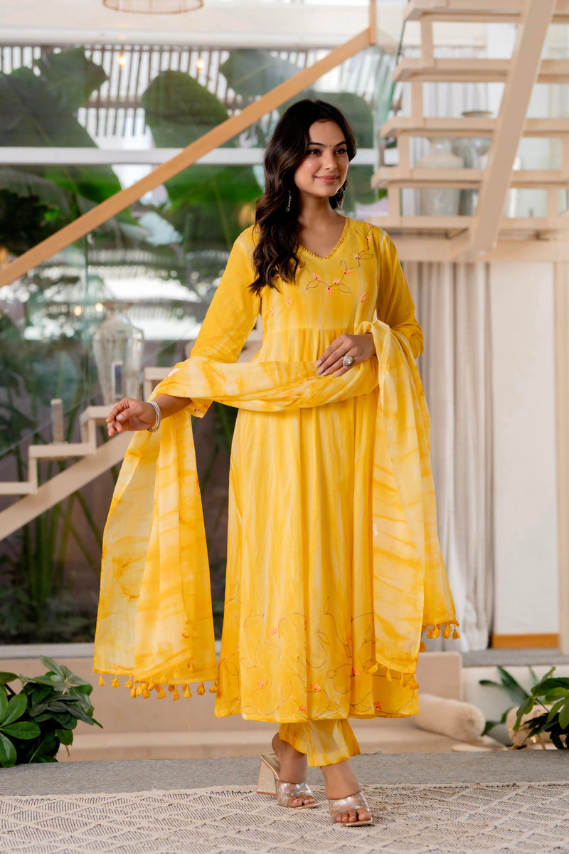 Women Yellow Tie&Dye and Manual embroidery Anarkali shape, kurta, pant & Duptta