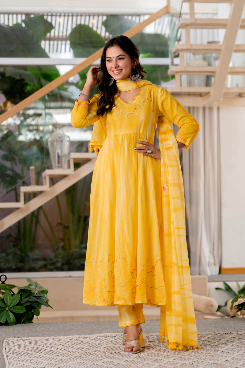 Women Yellow Tie&Dye and Manual embroidery Anarkali shape, kurta, pant & Duptta