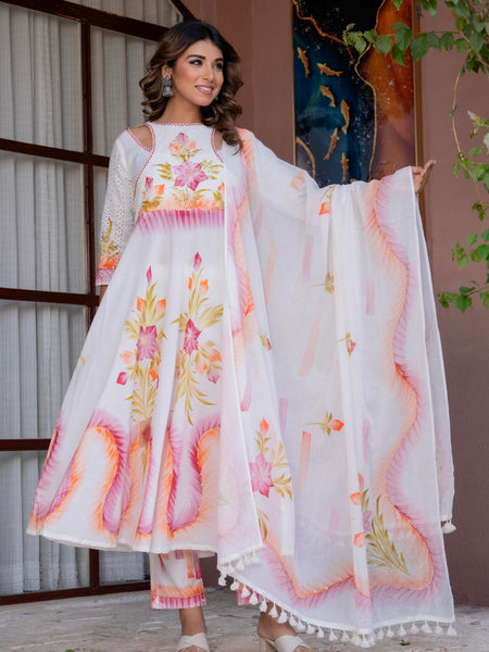 Women White Brush Paint, Anarkali shape, kurta, pant & Duptta