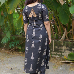 Black Ethnic Motif Printed Straight Kurta Set with Pants